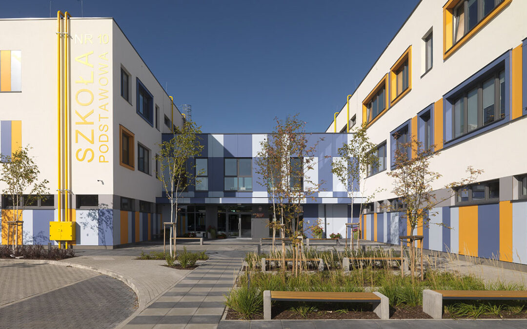 PRIMARY SCHOOL WITH KINDERGARDEN IN PRUSZKÓW