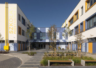 PRIMARY SCHOOL WITH KINDERGARDEN IN PRUSZKÓW